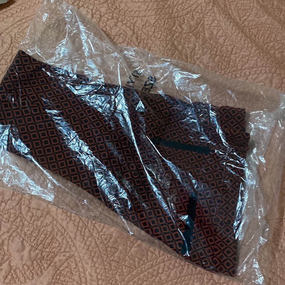 Pants - Picture 4 of 7